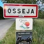 Renovado Con Jardin Privado, Parking ,wifi Y Piscina Appartement Osséja