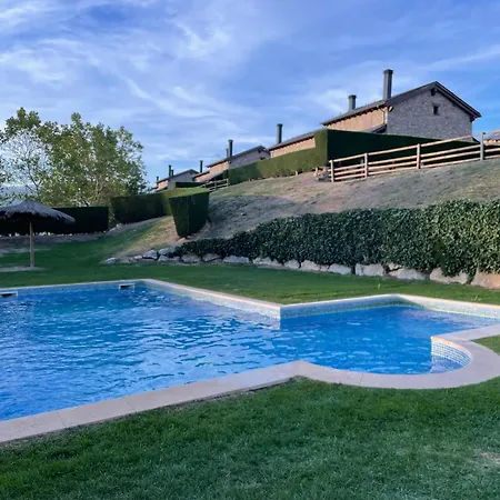 Renovado Con Jardin Privado, Parking ,wifi Y Piscina